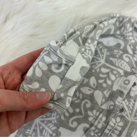 Hanna Andersson Baby Grey Elephant Print Snap Button Sleeper Size 3-6 Months - Picture 7 of 10